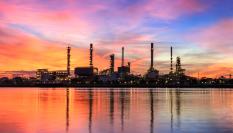 Imagen de archivo de una refinería.