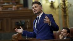 El portavoz de ERC en el Congreso, Gabriel Rufián durante su intervención en el debate de investidura del líder del PP, Alberto Núñez Feijóo