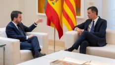 Imagen de archivo de un encuentro del presidente del Gobierno, Pedro Sánchez, y el presidente de la Generalitat, Pere Aragonès, en Moncloa.