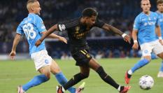 Uno de los lances del Nápoles-Real Madrid