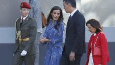 La princesa de Asturias, Leonor (i-d), la reina Letizia, el presidente del Gobierno, Pedro Sánchez.