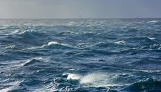 Imagen de archivo del océano atlántico.