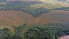 La fortaleza se haya sobre el río Annya, en Siberia.