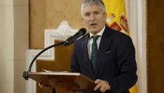 El ministro del Interior, Fernando Grande-Marlaska, interviene en el acto de presentación del calendario solidario de la Guardia Civil para 2024 este lunes en Madrid.