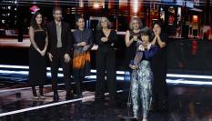 La realizadora Estibaliz Urresola tras recibir el premio a ´Mejor largometraje de ficción´ por su cinta ´20.000 especies de abejas´.