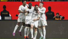 El Real Madrid celebra uno de los goles del partido