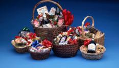 Típica cesta navideña