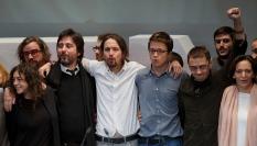 Parte del grupo promotor de Podemos; con el exvicepresidente Pablo Iglesias a la cabeza, el diputado de Sumar Íñigo Errejón o los politólogos Juan Carlos Monedero y Carolina Bescansa.