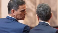 Pedro Sánchez junto a Félix Bolaños.