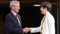 El presidente de la Xunta de Galicia en funciones, Alfonso Rueda, y la líder del BNG, Ana Pontón.