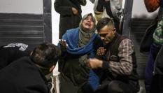 Una mujer llora la muerte de un familiar en Jan Yunis.