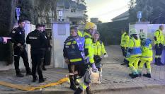 Bomberos a las puertas de una residencia tras un incendio