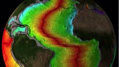 Imagen de la edad de la corteza del Océano Atlántico con placas.