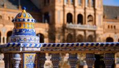 Imagen de archivo de un detalle de una cerámica en Plaza de España (Sevilla).