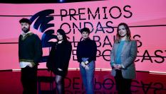 Los podcasters Fizpireta y Uy Albert, María Jesús Espinosa de los Monteros e Isabel Salazar.