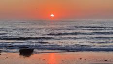 Puesta de sol en la playa.