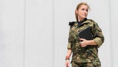 Mujer soldado