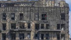 Vista del edificio incendiado en el barrio de Nou Campanar (València).