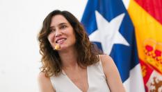 Ayuso en su visita a Chile