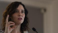 La presidenta de la Comunidad de Madrid, Isabel Díaz Ayuso, habla durante un evento este domingo en Santiago (Chile).