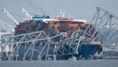 El 'Dali' impacta contra el puente de Baltimore y lo derriba