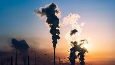 Chimeneas industriales, en una imagen de archivo.