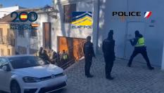 Un momento de la intervención conjunta de la Policía Nacional, Europol y gendarmería francesa.