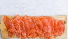 Imagen de archivo de salmón ahumado.