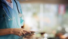 Los dos primeros MIR de España eligen como destino hospitales públicos de la Comunidad de Madrid