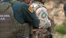 El Escuadrón de Zapadores Paracaidistas (EZAPAC) y el Grupo de Acción Rápida de la Guardia Civil(GAR) .