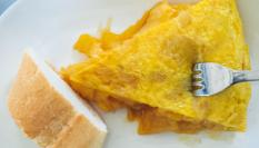 Imagen de archivo de una tortilla de patata.