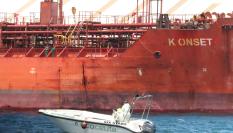 La Autoridad Portuaria de Ceuta,conjuntamente con la Capitanía Marítima han podido controlar en las últimas horas el importante vertido de fuel en el interior del puerto de la ciudad de un petrolero de bandera de Liberia.