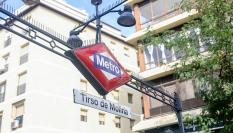 Imagen de archivo del letrero de la parada de Metro de Tirso de Molina (Madrid).