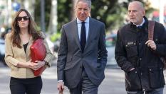 El expresidente valenciano, Eduardo Zaplana, a su llegada al juicio por el 'caso Erial'.