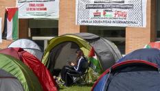 Detalle de la acampada de estudiantes en la UCM por Gaza