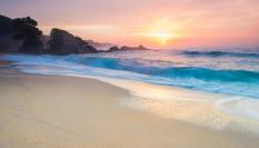 La hermosa playa de Blanes al atardecer