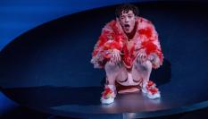 Nemo, representante de Suiza en Eurovisión con 'The Code', durante un ensayo.