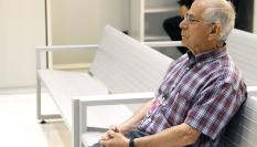 Pompeyo González, el jubilado funcionario de Vitoria de 74 años detenido por el envío en 2022 de seis cartas con explosivos  al presidente del Gobierno, a la ministra de Defensa, a la empresa Instalaza en Zaragoza, a las embajadas de Estados Unidos y Ucrania y a la Base Aérea de Torrejón de Ardoz (Madrid).