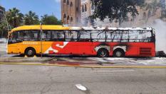 El incendio extinguido en el autobús de Barcelona