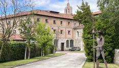 Fachada del convento de Belorado este viernes, día que concluye el plazo dado por el Arzobispado de Burgos a las monjas clarisas de Belorado para que se presenten ante el Tribunal Eclesiástico para reafirmarse en su salida de la Iglesia católica, lo que conllevará su excomunión, o retractarse de su decisión.
