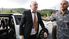 El fundador de Wikileaks, Julian Assange, llega el tribunal de EEUU para declararse culpable de espionaje.