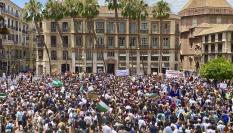 Miles de personas en la manifestación convocada en Málaga.
