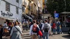 Los turistas inundan las calles del centro de Sintra durante casi todo el año.