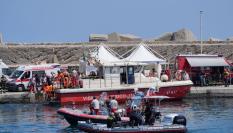 Imágenes del rescate del yate de lujo Bayesian