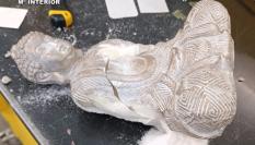 Una de las figuras de Buda aprehendidas que contenía metanfetamina en su interior.