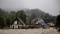 La crecida del río Bela ha dejado graves inundaciones en la localidad checa de Jesenik.