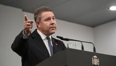 Emiliano García Page durante la rueda de prensa posterior a su reunión con Pedro Sánchez.