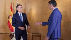 Foto de archivo de Feijóo y Pedro Sánchez.