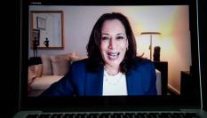 La candidata demócrata y vicepresidenta estadounidense, Kamala Harris, durante un streaming en Zoom para un acto.