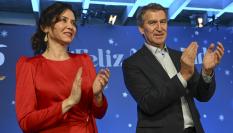 El líder del Partido Popular, Alberto Núñez Feijóo, y la presidenta madrileña, Isabel Díaz Ayuso en la cena de Navidad del Partido Popular de Madrid.